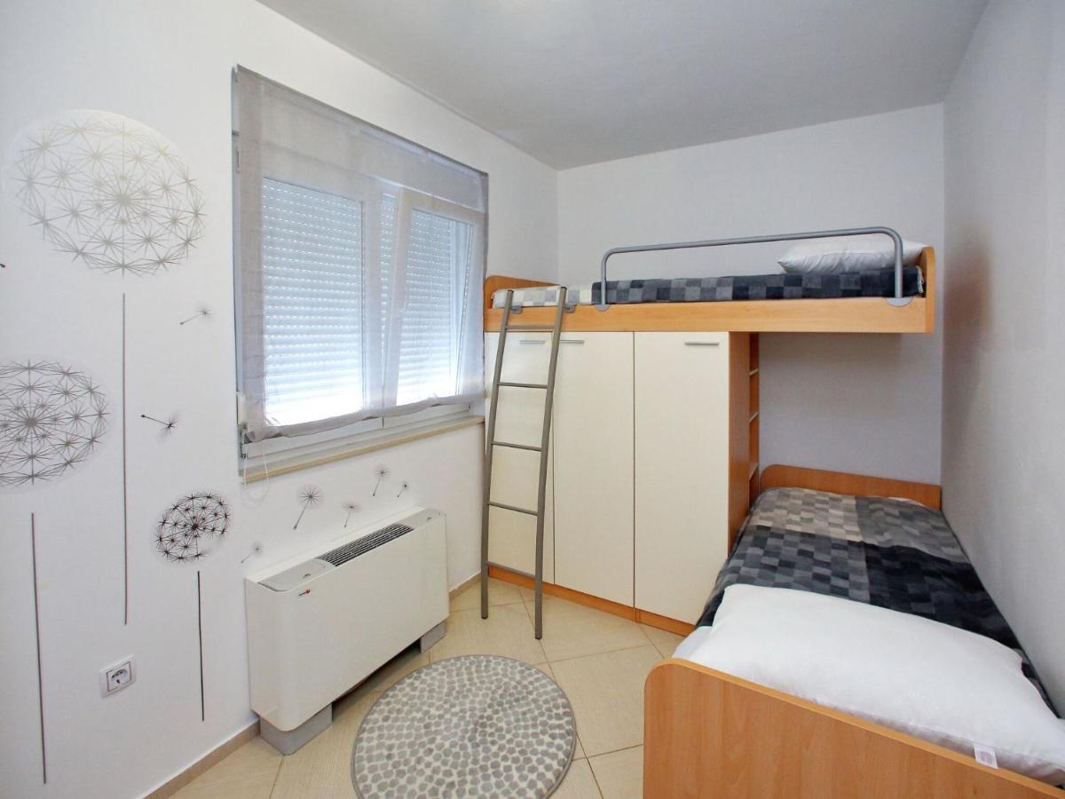 Sun-Kissed Apartment In Bibinje With Garden Εξωτερικό φωτογραφία